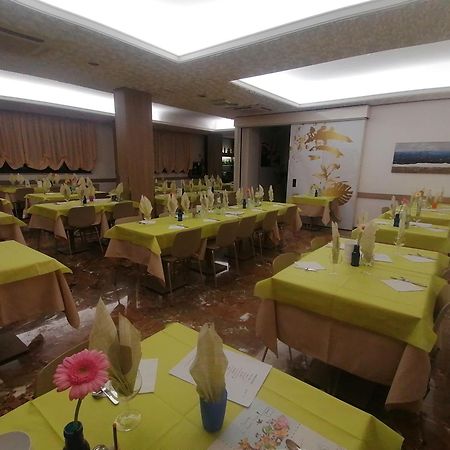 Hotel Silvana Μπελάρια-Ιτζέα Μαρίνα Εξωτερικό φωτογραφία
