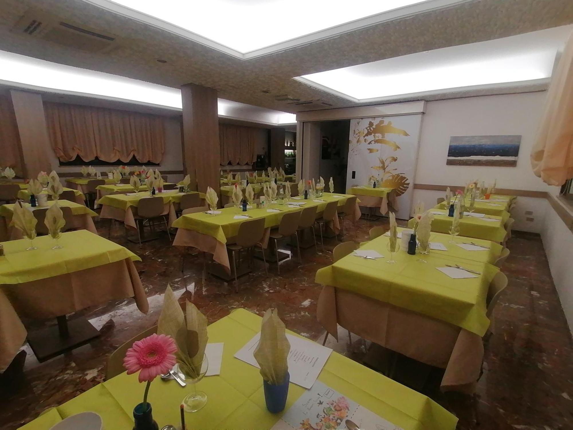 Hotel Silvana Μπελάρια-Ιτζέα Μαρίνα Εξωτερικό φωτογραφία