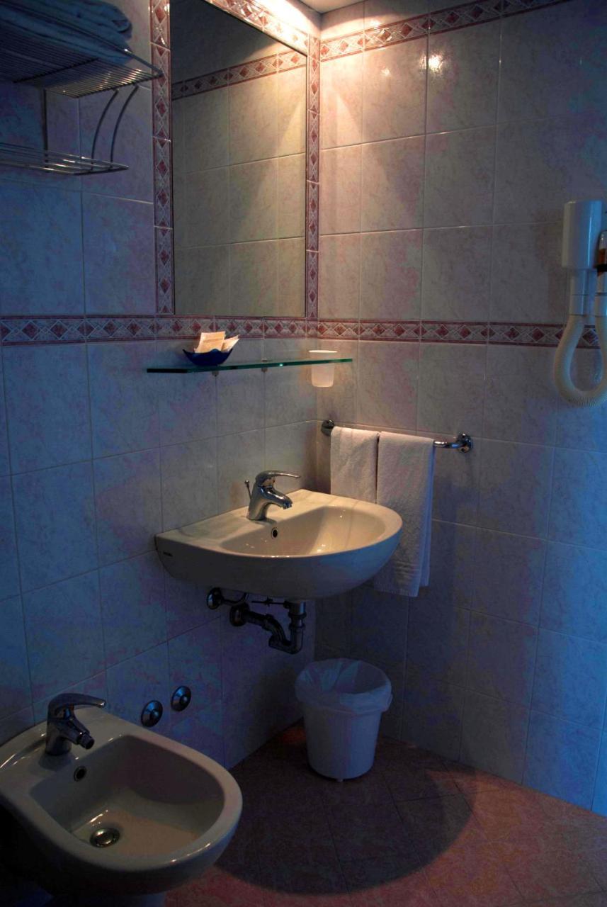 Hotel Silvana Μπελάρια-Ιτζέα Μαρίνα Εξωτερικό φωτογραφία
